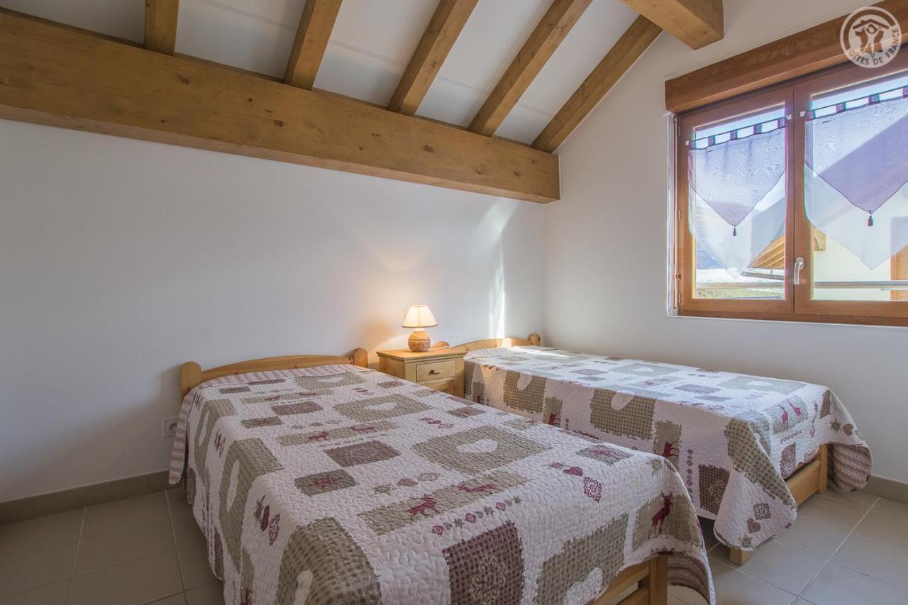 Gites De La Bresse Saint-Georges-Des-Hurtieres Экстерьер фото