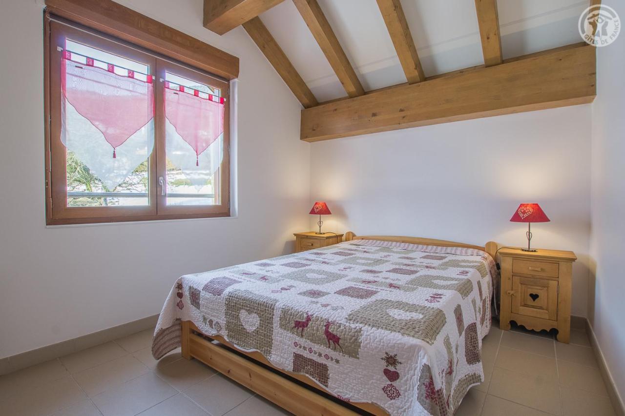 Gites De La Bresse Saint-Georges-Des-Hurtieres Экстерьер фото